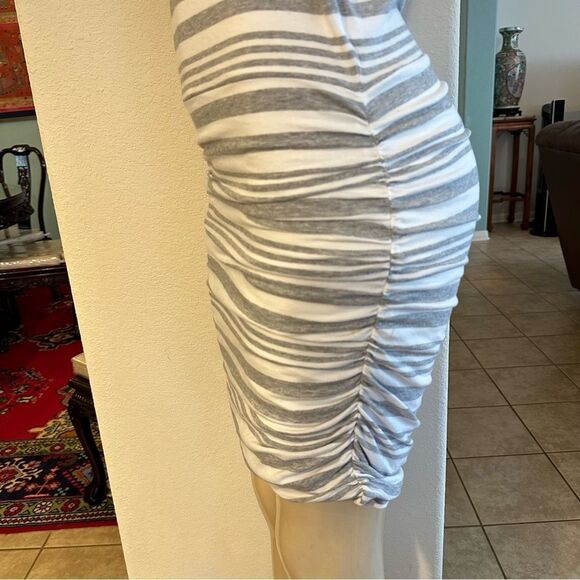 ATHLETA STRIPE TOPANGA RUCHED V NECK ATHLETIC LOUNGEWEAR FITTED FITNESS DRESS S - Picture 4 of 12